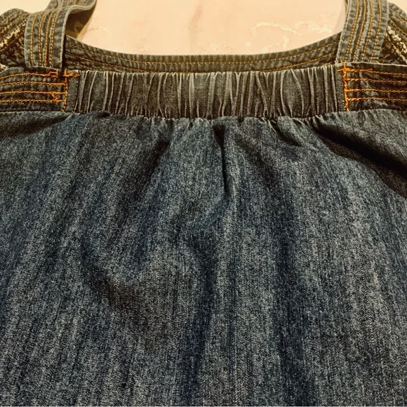 Forever 21 Denim Smock Tunic Top Multi-Row Stitching Detail & Pockets MED EUC - Picture 5 of 6